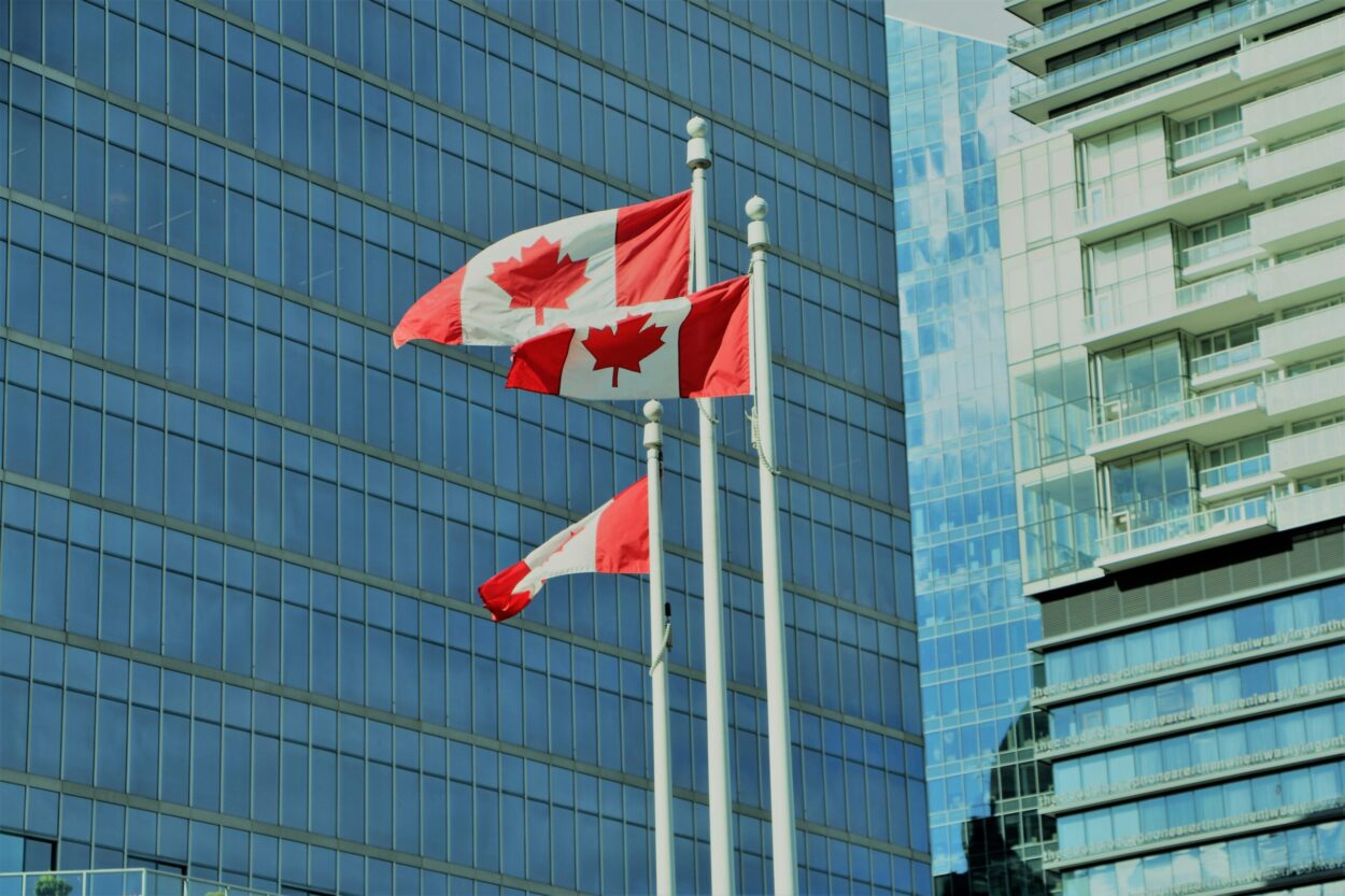lian-tomtit–F5qF8iStls-unsplash Government building representing Canadian immigration system, relevant to Canadian Experience Class requirements.